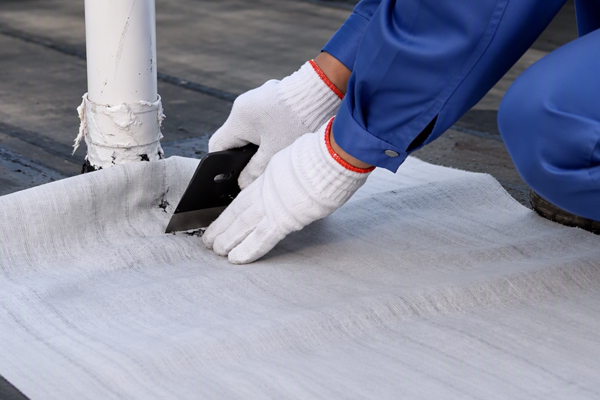 Tejido Stitchbond impermeable para sistemas de impermeabilización reforzados